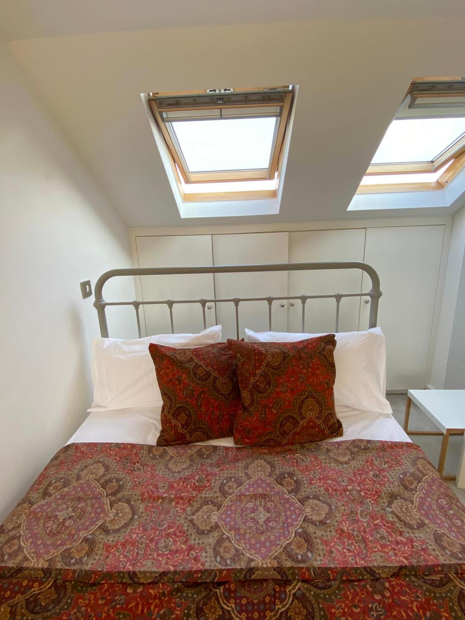 Entire House Wimbledon * London