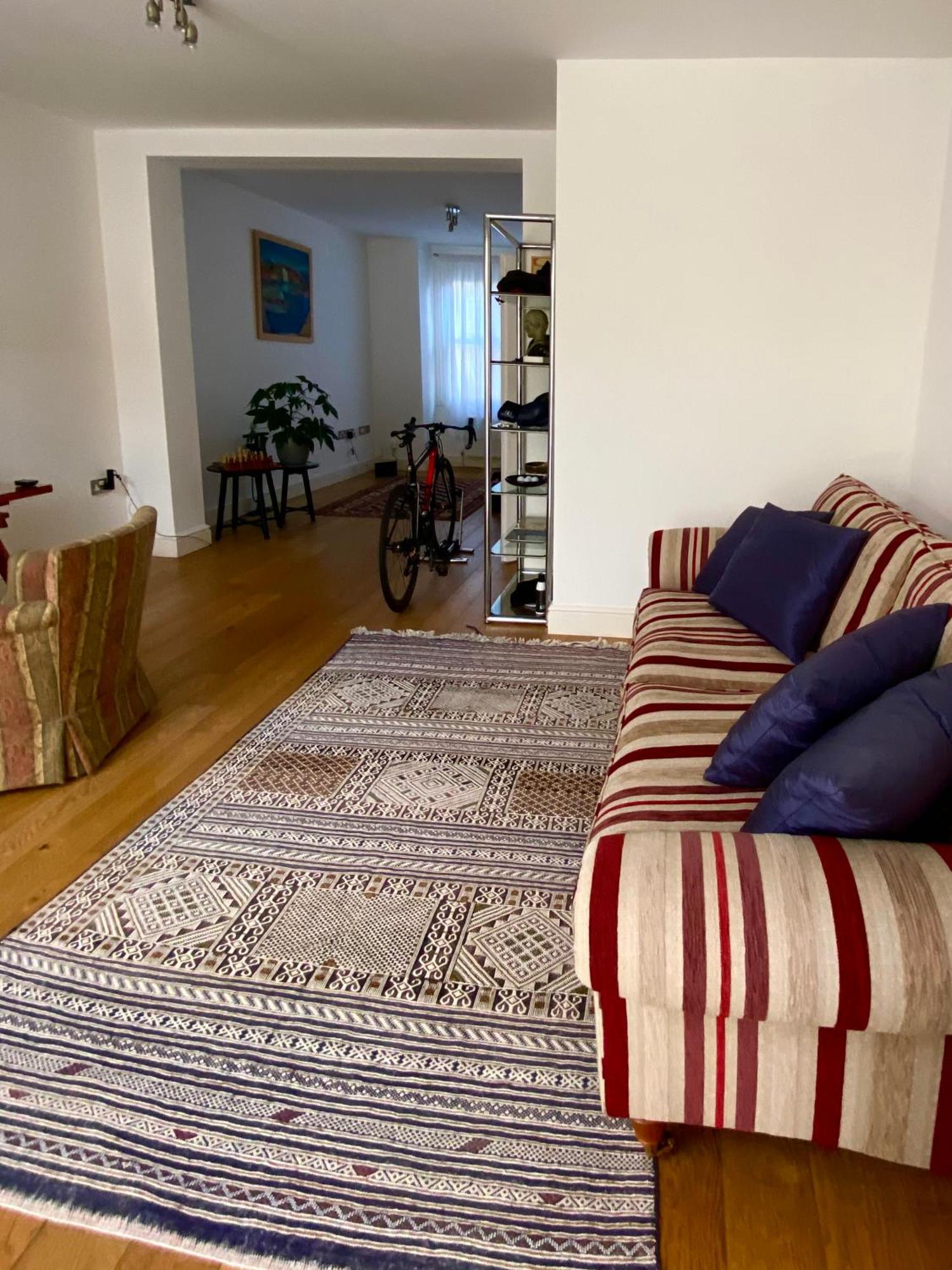 Entire House Wimbledon Gasthof London